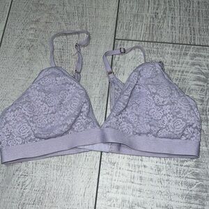 Women’s bralette lace overlay